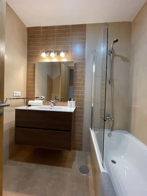 Casa Ohana Apartamento Espacioso En El Corazon De 네르하 아파트
